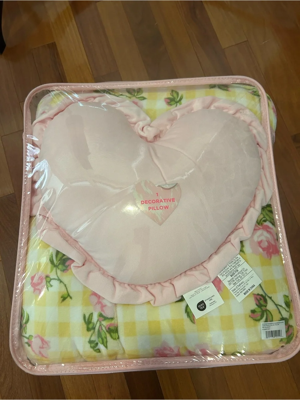 Betsey Johnson piece set